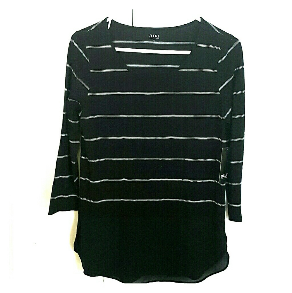 NEW with tags A.n.a 3/4 sleeve shirt-size small